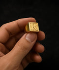 Anillo de hombre personalizado "Letra R" en oro 14k