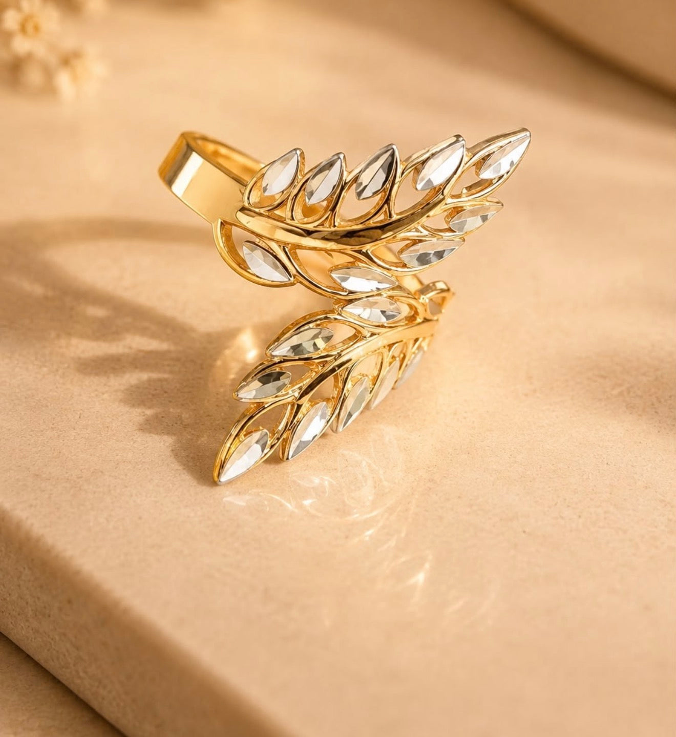Anillo de dama Fancy Style en oro 10k